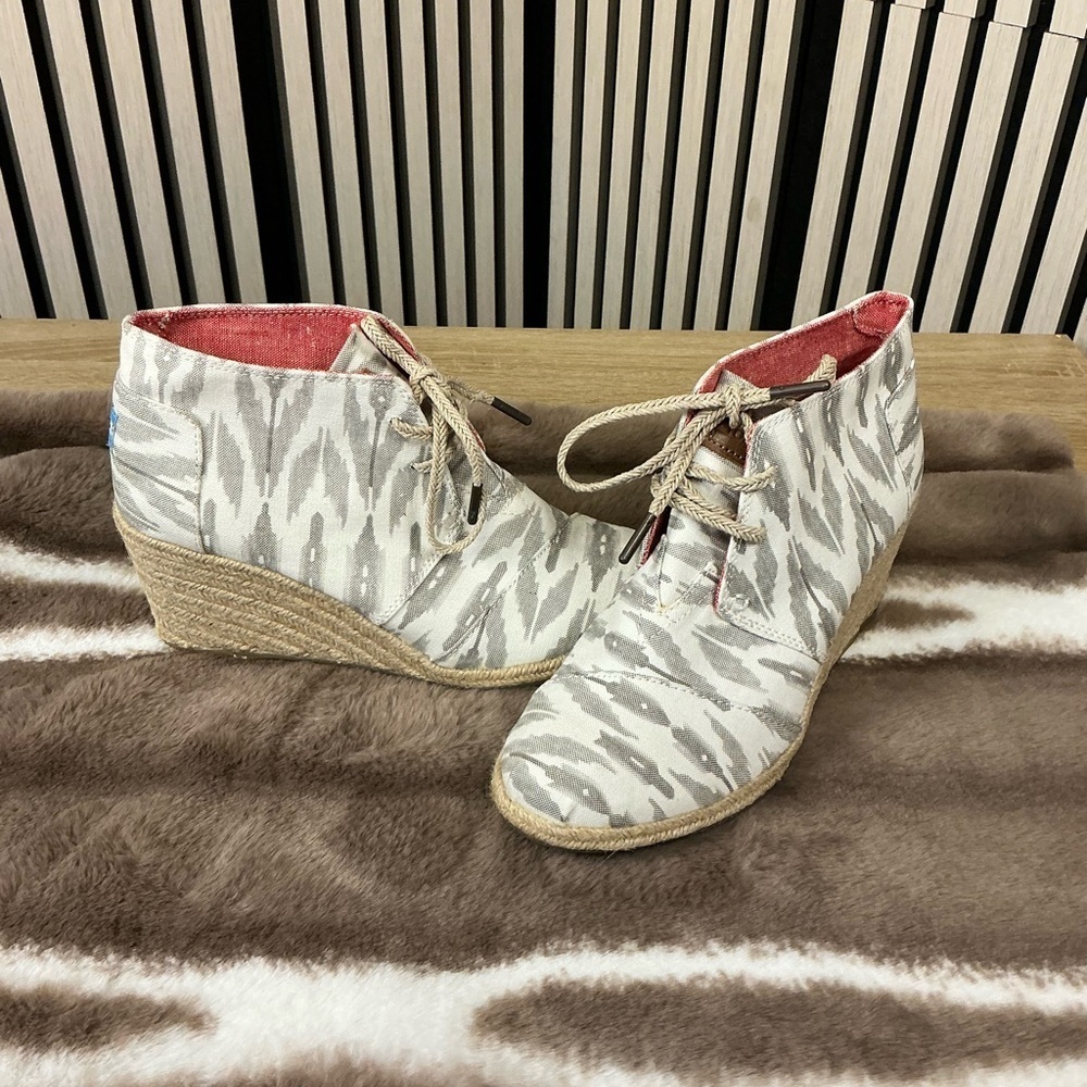 NEW Toms Women's Patterned Espadrilles Wedges Sz W8.5